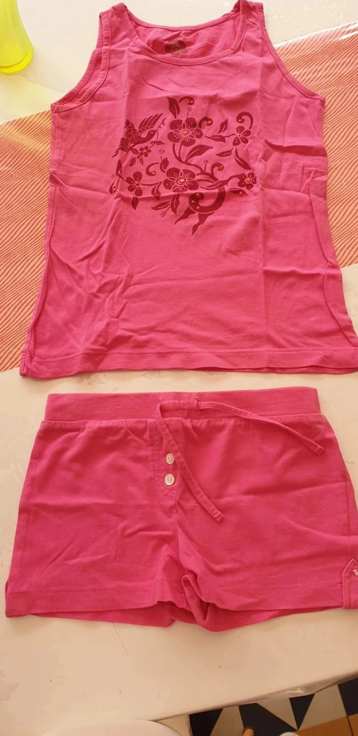 Ensemble short tee shirt 6/ 8ans cfk